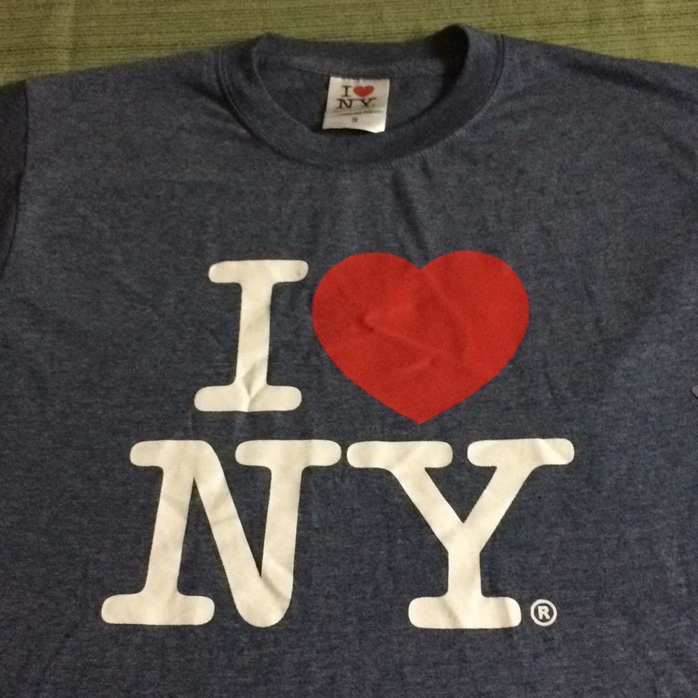 I❤️NY BEAUTIFUL TOP NEW WITH TAGS EXCELLENT